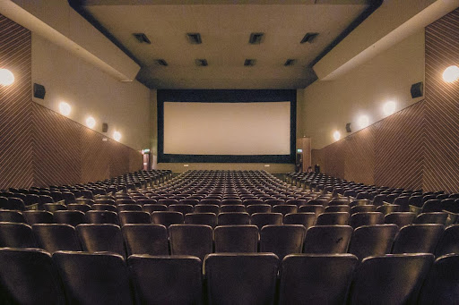 home theater projectors vs commercial cinema projectors